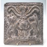 ANTIQUE EARLY 20TH CENTURY LEAD PLAQUE OF THE ROYAL CREST