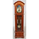 A 20TH CENTURY ANTIQUE STYLE MAHOGANY GRANDFATHER CLOCK