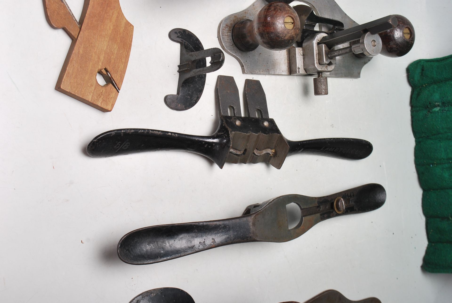 VINTAGE CARPENTERS CHISELS AND PLANES - Bild 6 aus 10