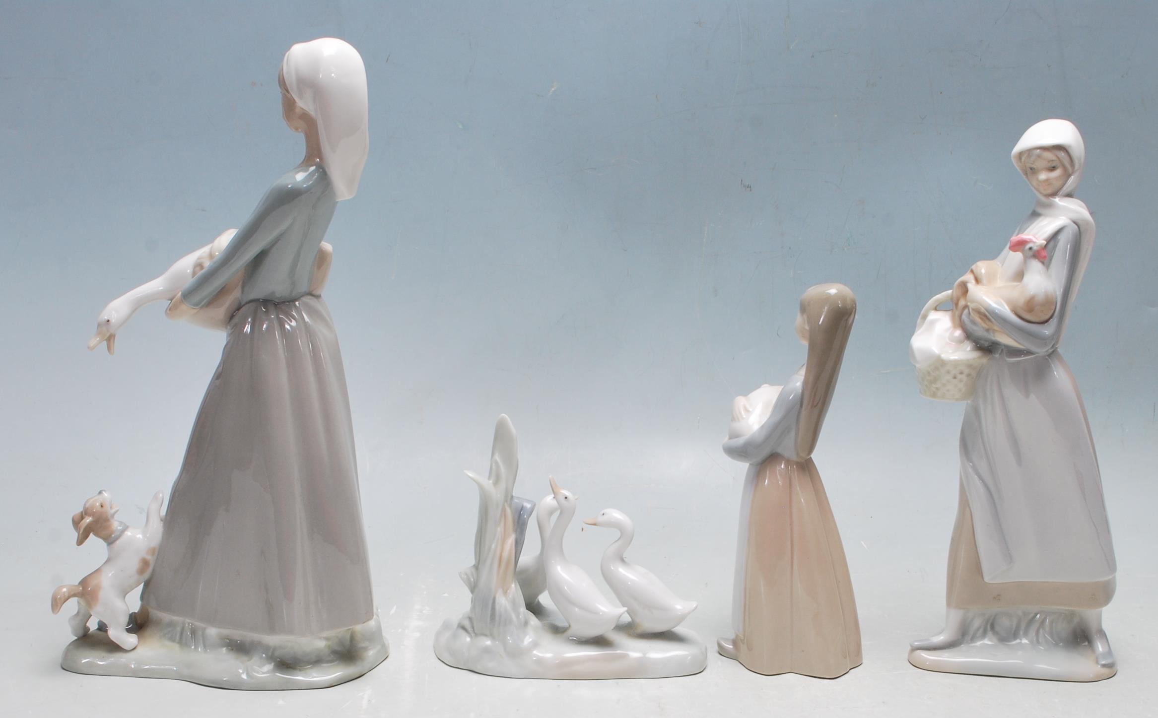 COLELCTION OF LATE 20TH CENTURY LLADRO FIGURINES - Image 4 of 7