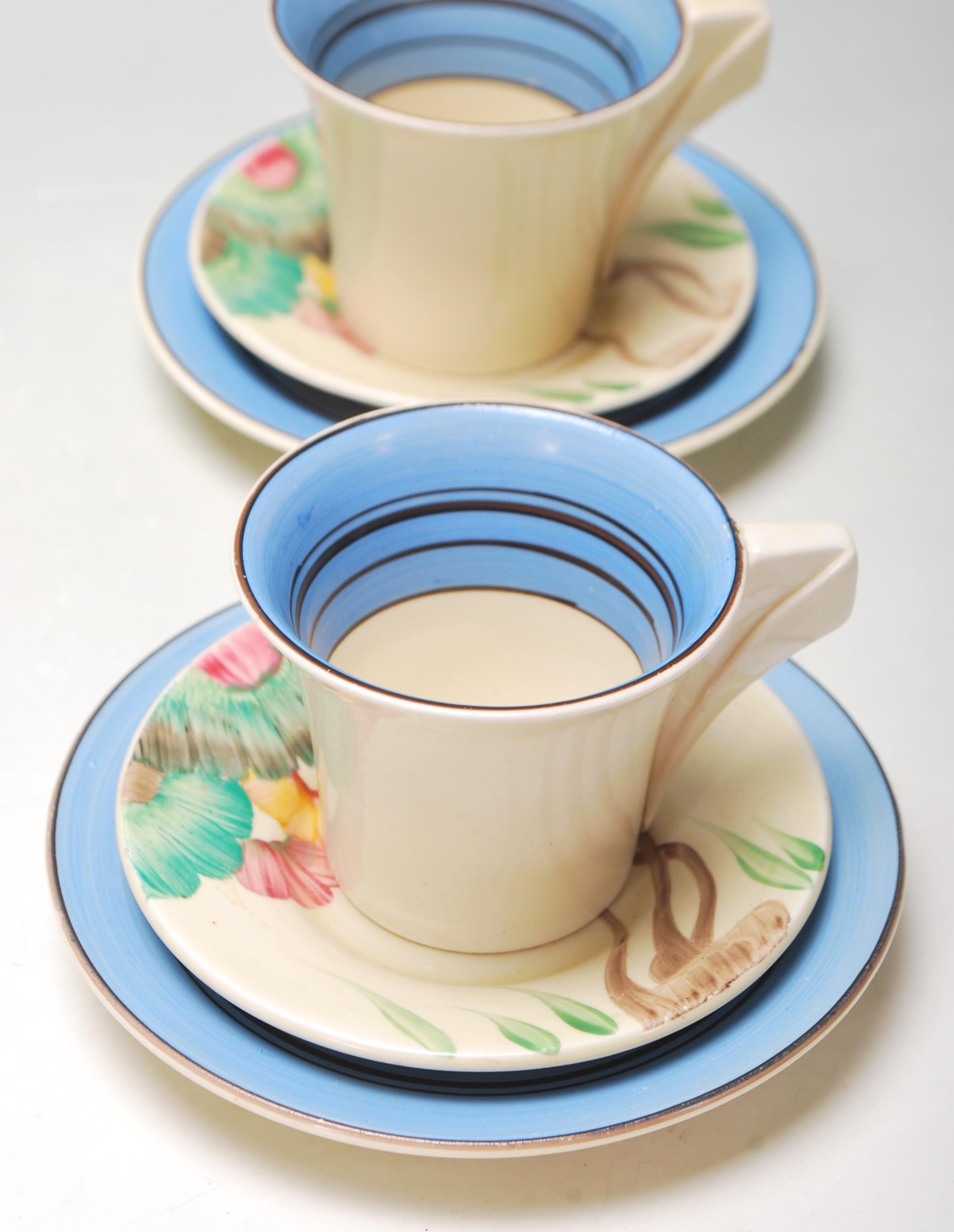 BIZARRE BY CLARICE CLIFF NEWPORT POTTERY COFFEE SET / TEA SET - Image 2 of 7