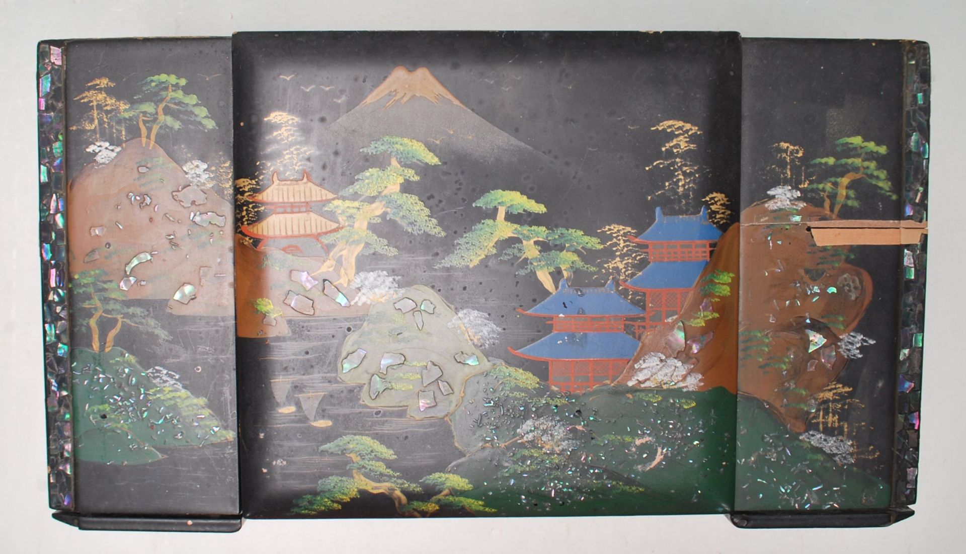 CHINESE ORIENTAL LACQUERED JEWELLERY BOX - Image 9 of 9