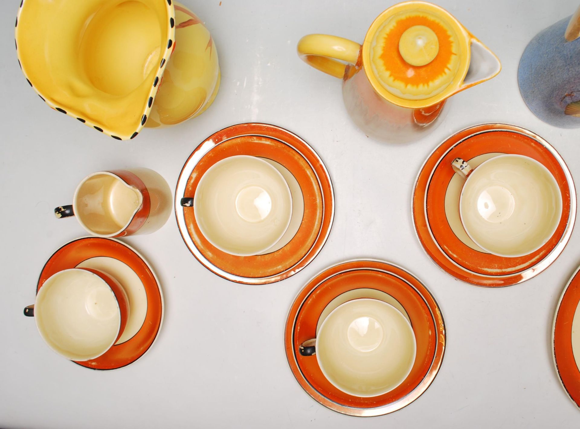 A QUANTITY OF VINTAGE 20TH CENTURY CERAMIC WARE FINISHED IN ORANGE COLOUR - Image 11 of 16