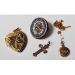 ANTIQUE MICRO MOSAIC BROOCH AND GOLD PENDANTS