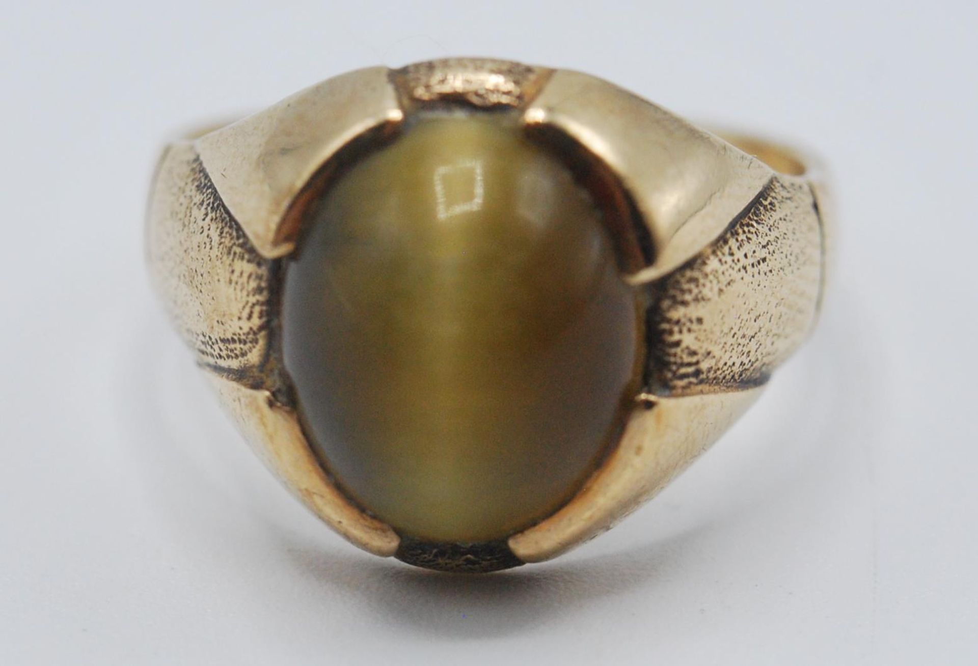 1970'S VINTAGE TIGER'S EYE AND GOLD RING - Image 2 of 7