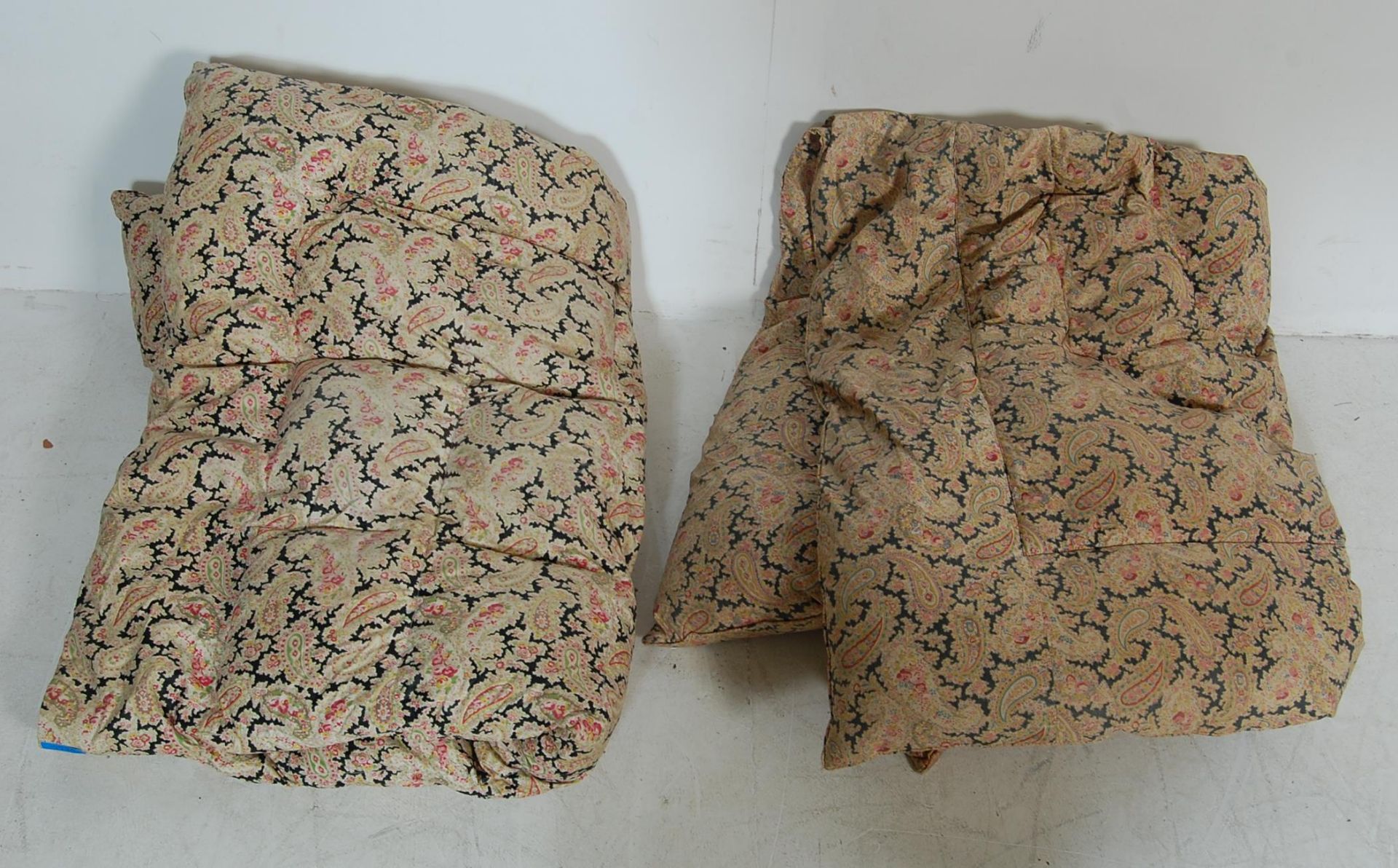 VINTAGE 1930'S EDIERDOWN PAISLEY COVERS - Bild 3 aus 6