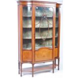 19TH CENTURY EDWARDS AND ROBERTS MANNER VITRINE