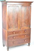 EARLY 19TH CENTURY GEORGIAN MAHOGANY LINEN PRESS / HOUSEKEEPERS CUPBOARD