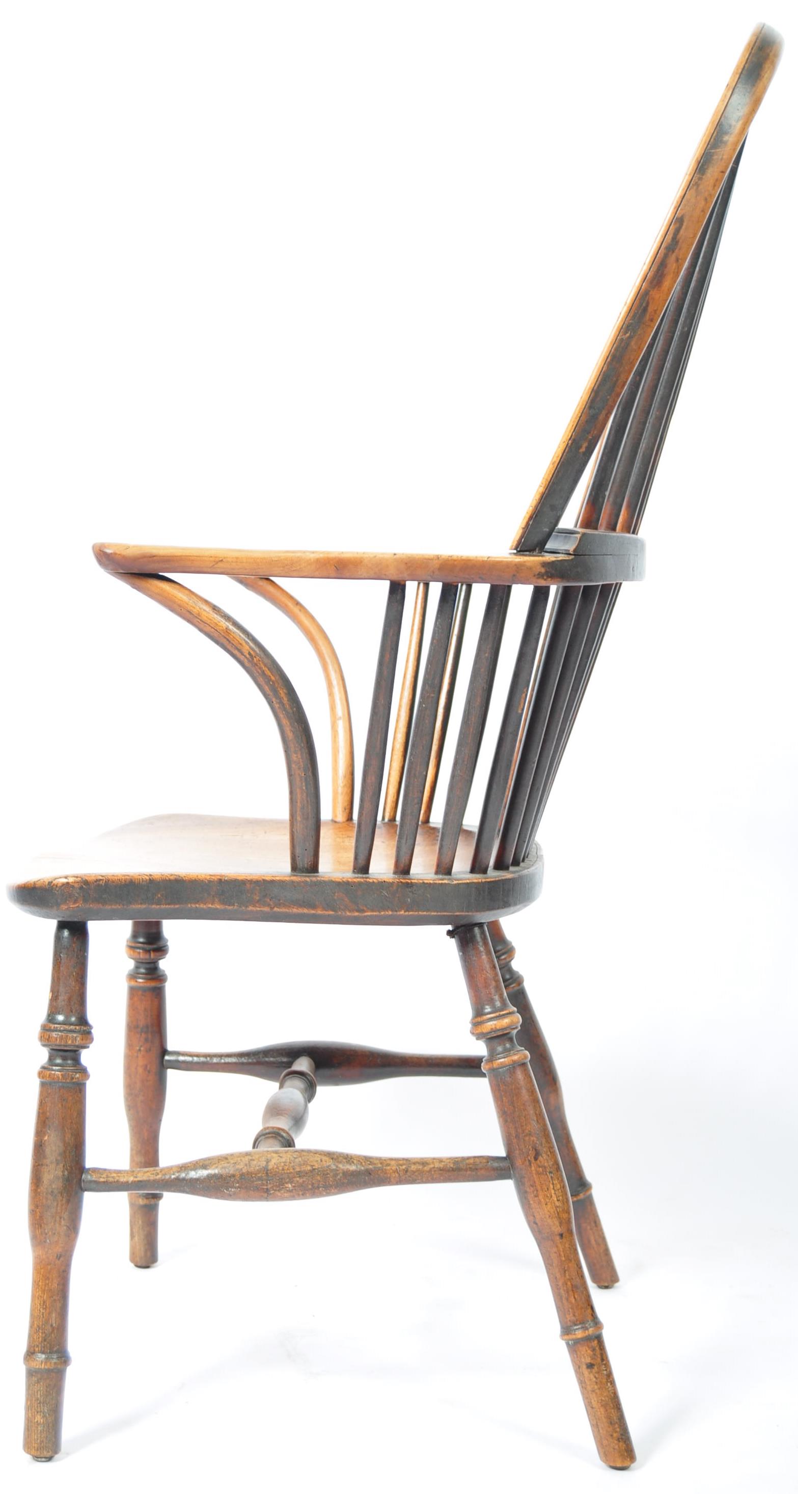 19TH CENTURY ENGLISH ANTIQUE BEECH AND ELM WINDSOR CHAIR - Image 7 of 7