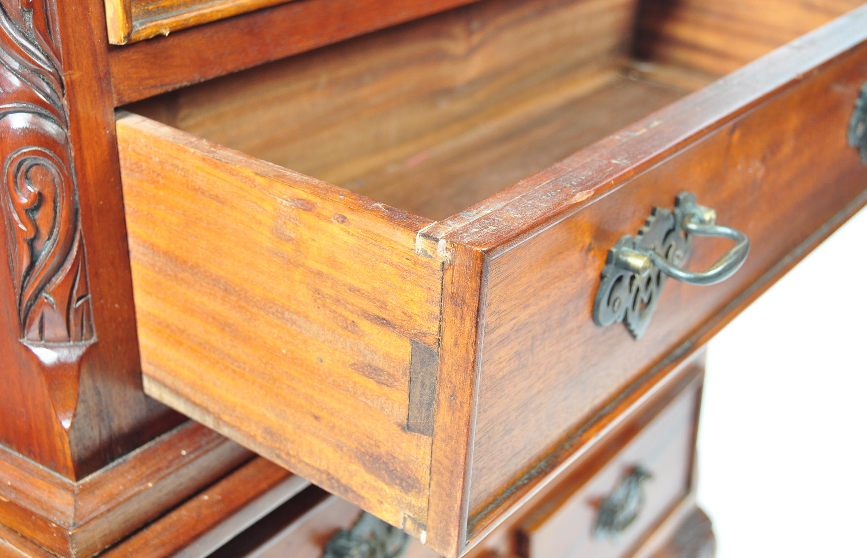 ANTIQUE STYLE MAHOGANY CHEST ON CHEST OF DRAWERS - Image 6 of 12