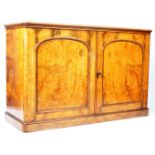 19TH CENTURY GILLOWS MANNER WALNUT BUFFET SIDEBOARD