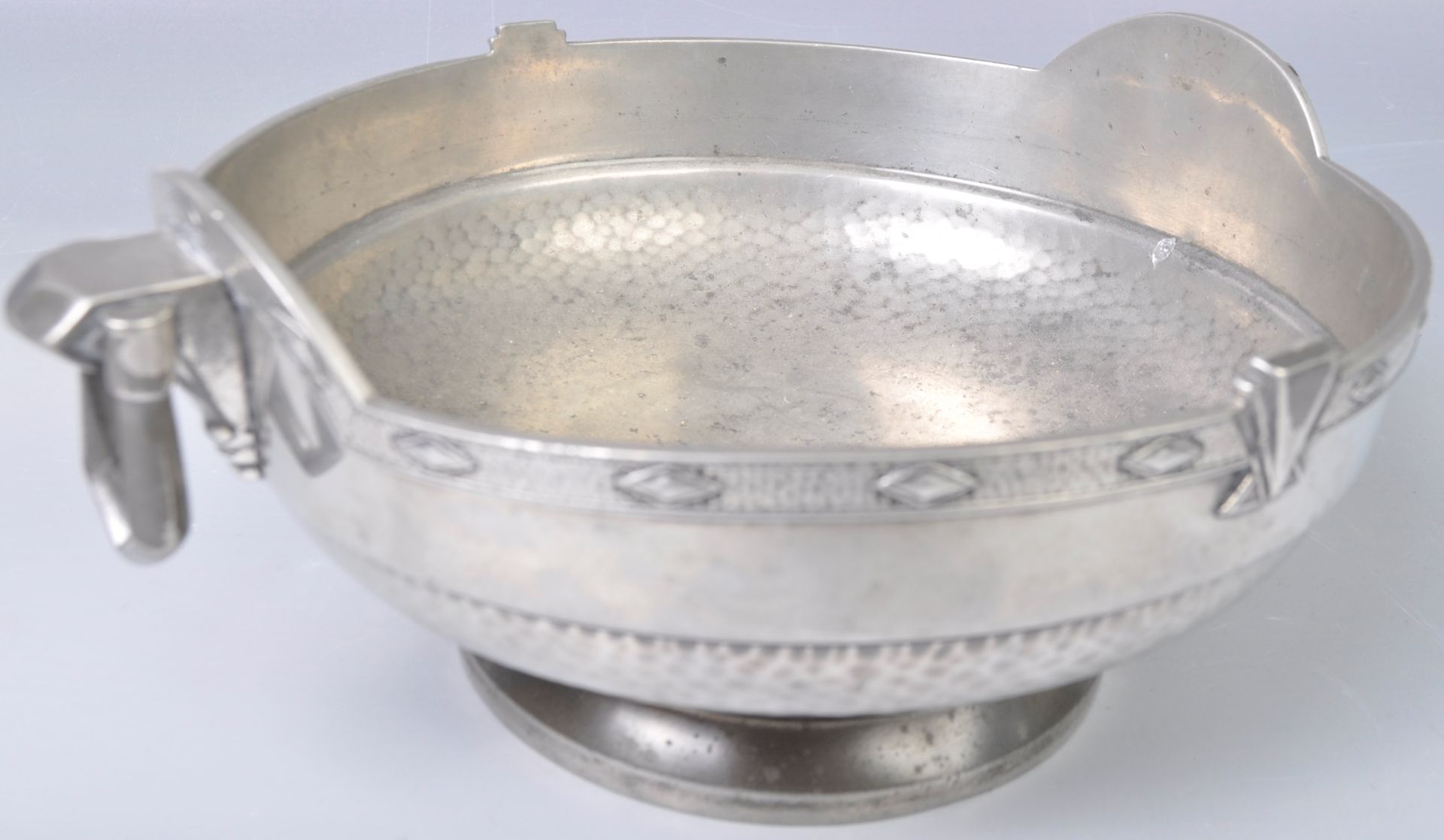 FRANK COBB PEWTER ARTS AND CRAFTS BOWL RETAILED BY LIBERTY - Bild 2 aus 5