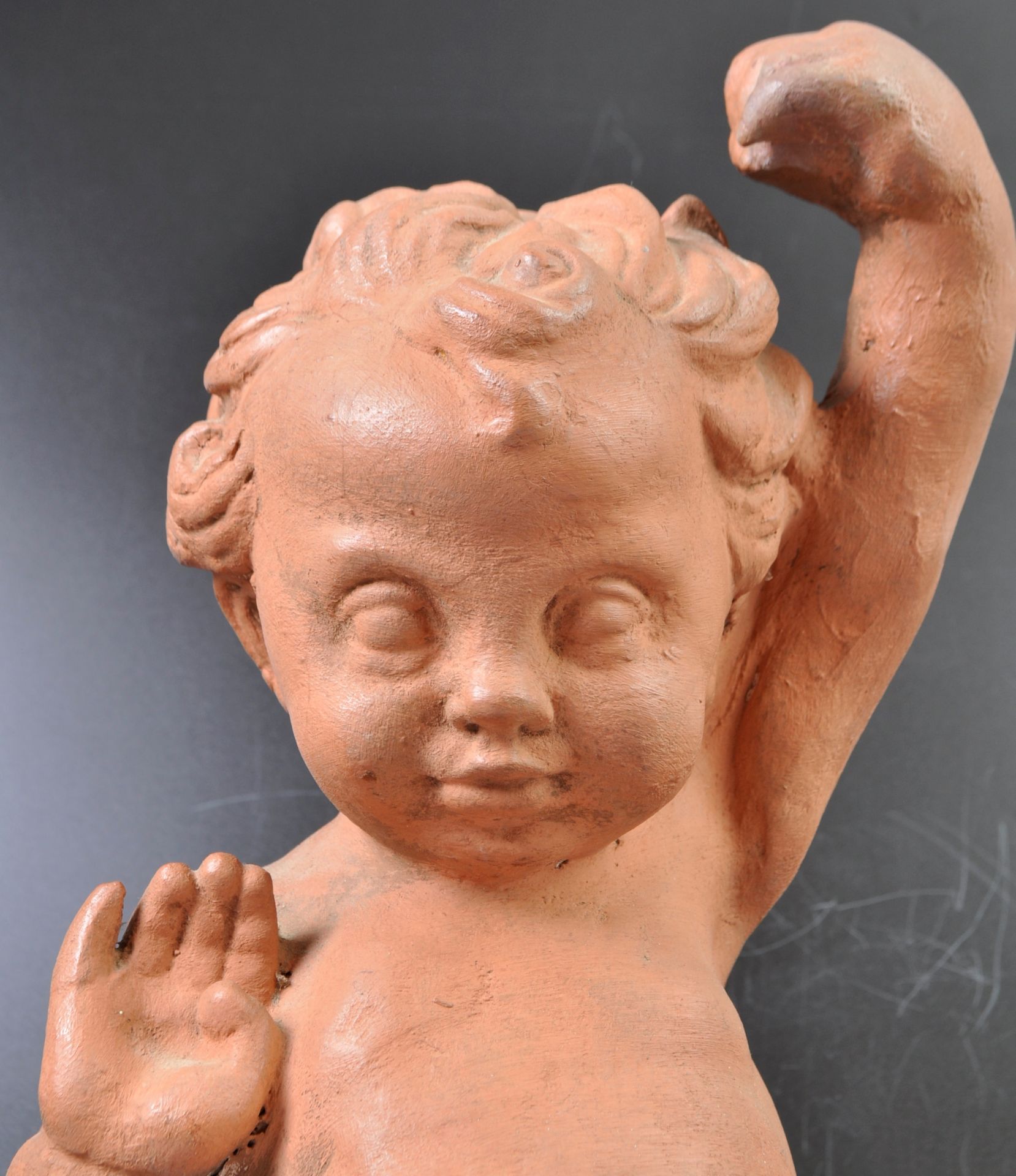 DECORATIVE ANTIQUE STYLE FIGURINE OF A DANCING CHERUB - Bild 3 aus 4