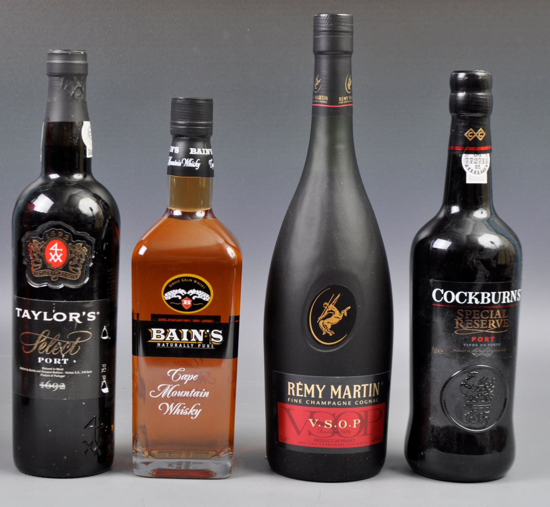 COLLECTION OF PORT, COGNAC AND WHISKY - Bild 2 aus 5