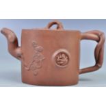 19TH CENTURY CHINESE ANTIQUE YIXING RED CLAY TEAPOT