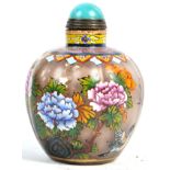 EARLY 20TH CENTURY CHINESE PAINTED GLASS SCENT BOTTLE