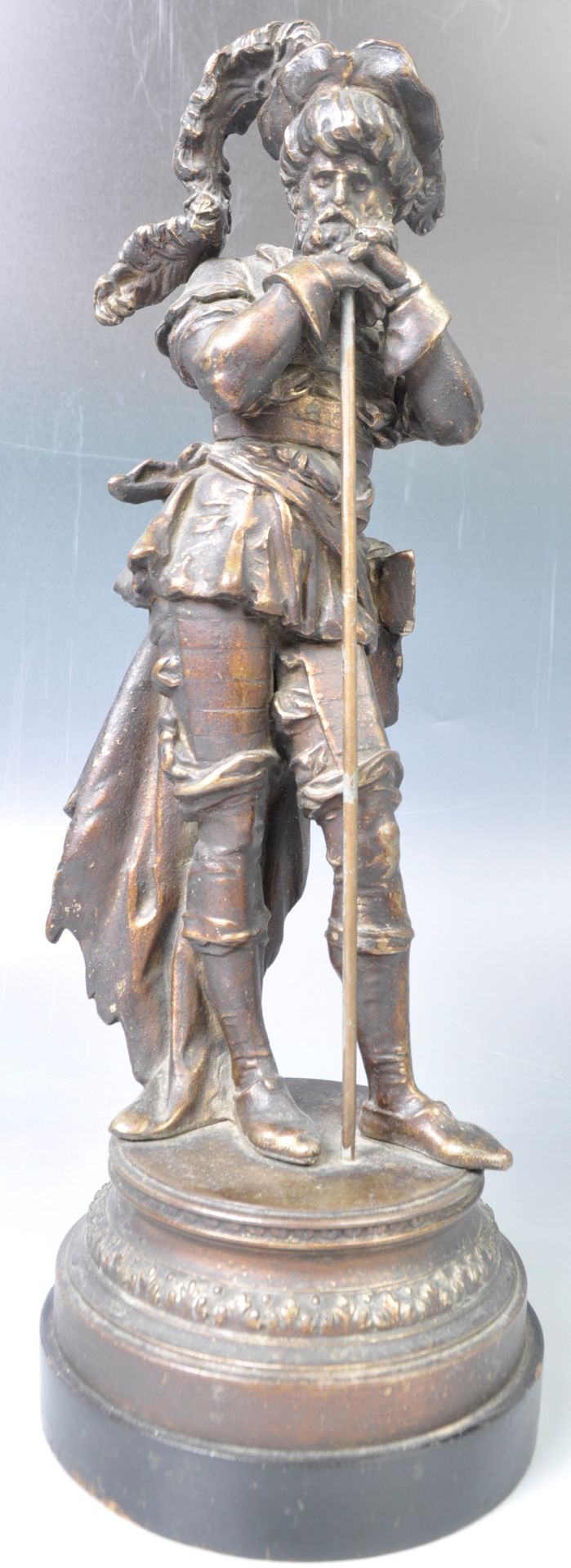 19TH CENTURY BRONZE STATUE OF A CAVALIER ON MARBLE BASE