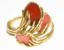 18ct Gold & Coral Ring