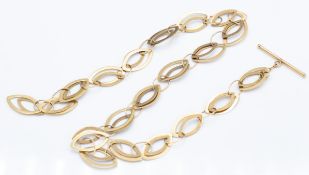 A Hallmarked 9ct Gold Fancy Chain Necklace