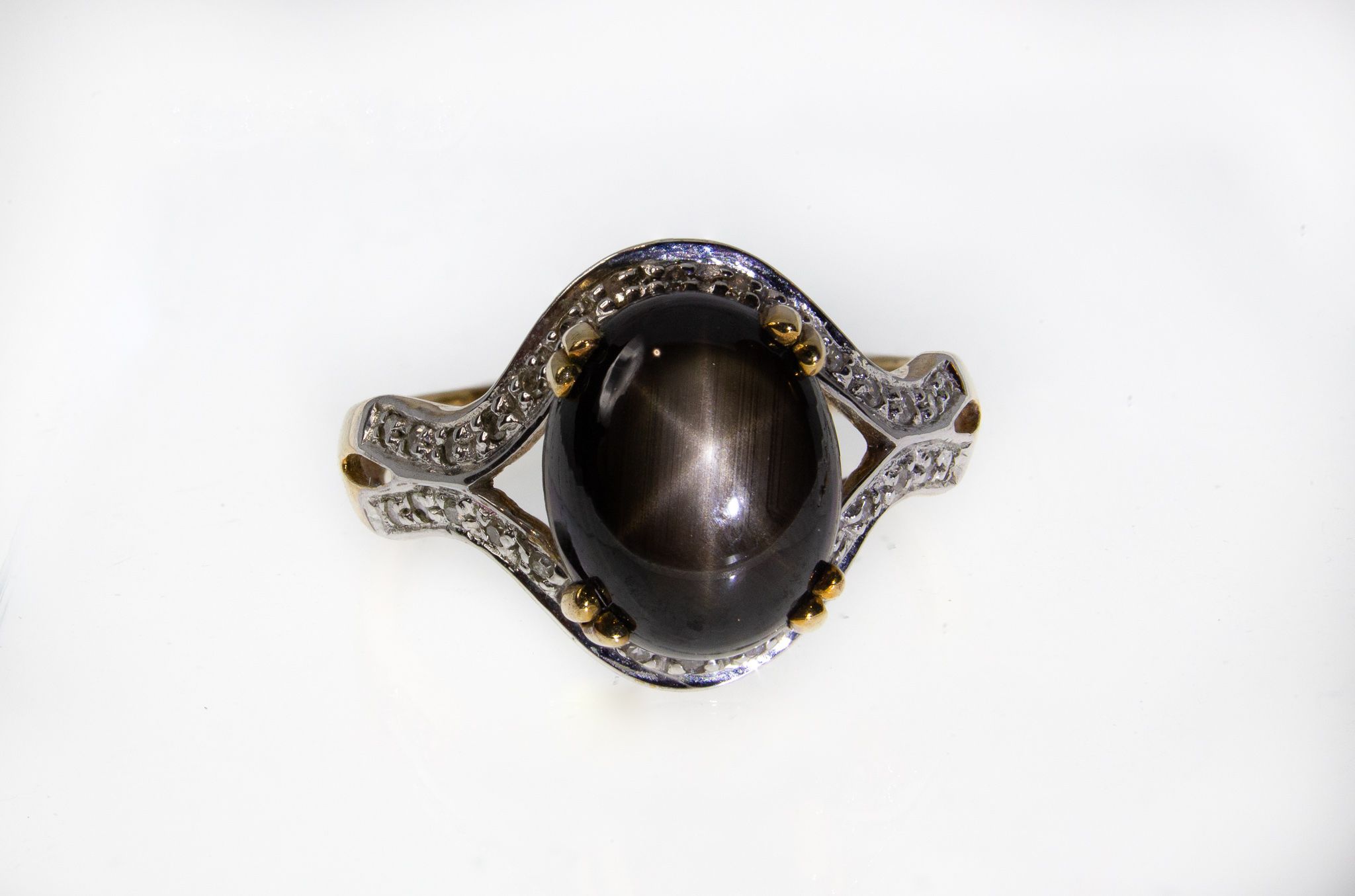 9ct Gold Black Star Sapphire & Diamond Ring - Image 2 of 8