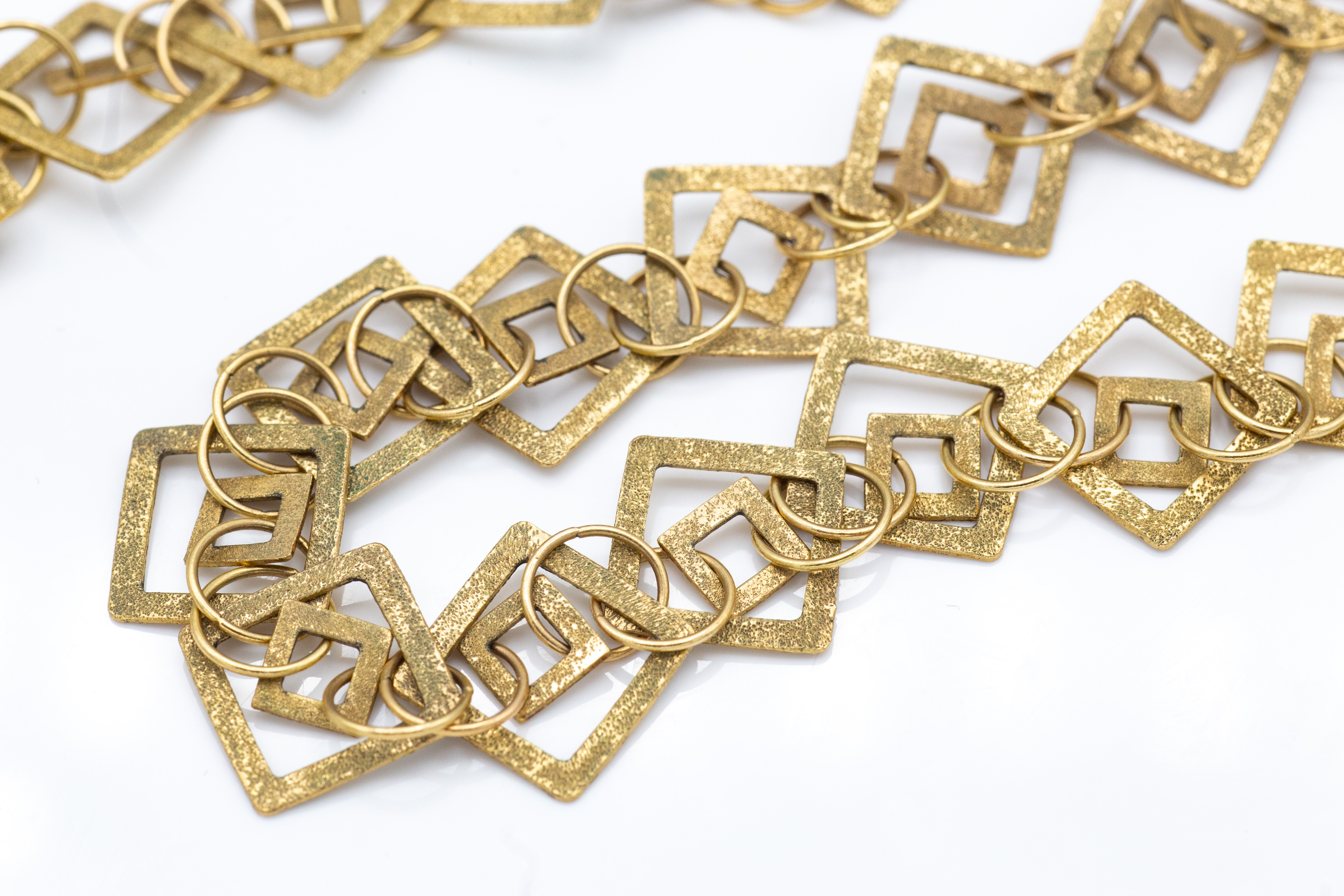 A Hallmarked 9ct Gold Necklace & Bracelet Suite - Image 2 of 4
