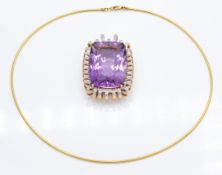 18ct gold 101ct Brazilian Amethyst & Diamond Pendant Necklace