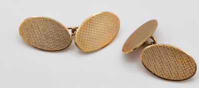 A Pair of Cased Hallmarked 9ct Gold Cufflinks