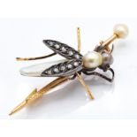 19th Century 18ct Gold & Pearl French Bee Brooch Pin