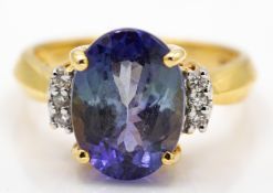 18ct Gold Chameleon Tanzanite & Diamond Ring