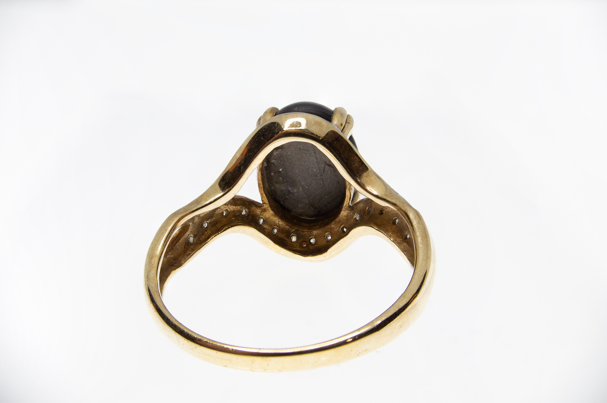 9ct Gold Black Star Sapphire & Diamond Ring - Image 7 of 8