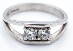 18ct White Gold & Diamond Ring