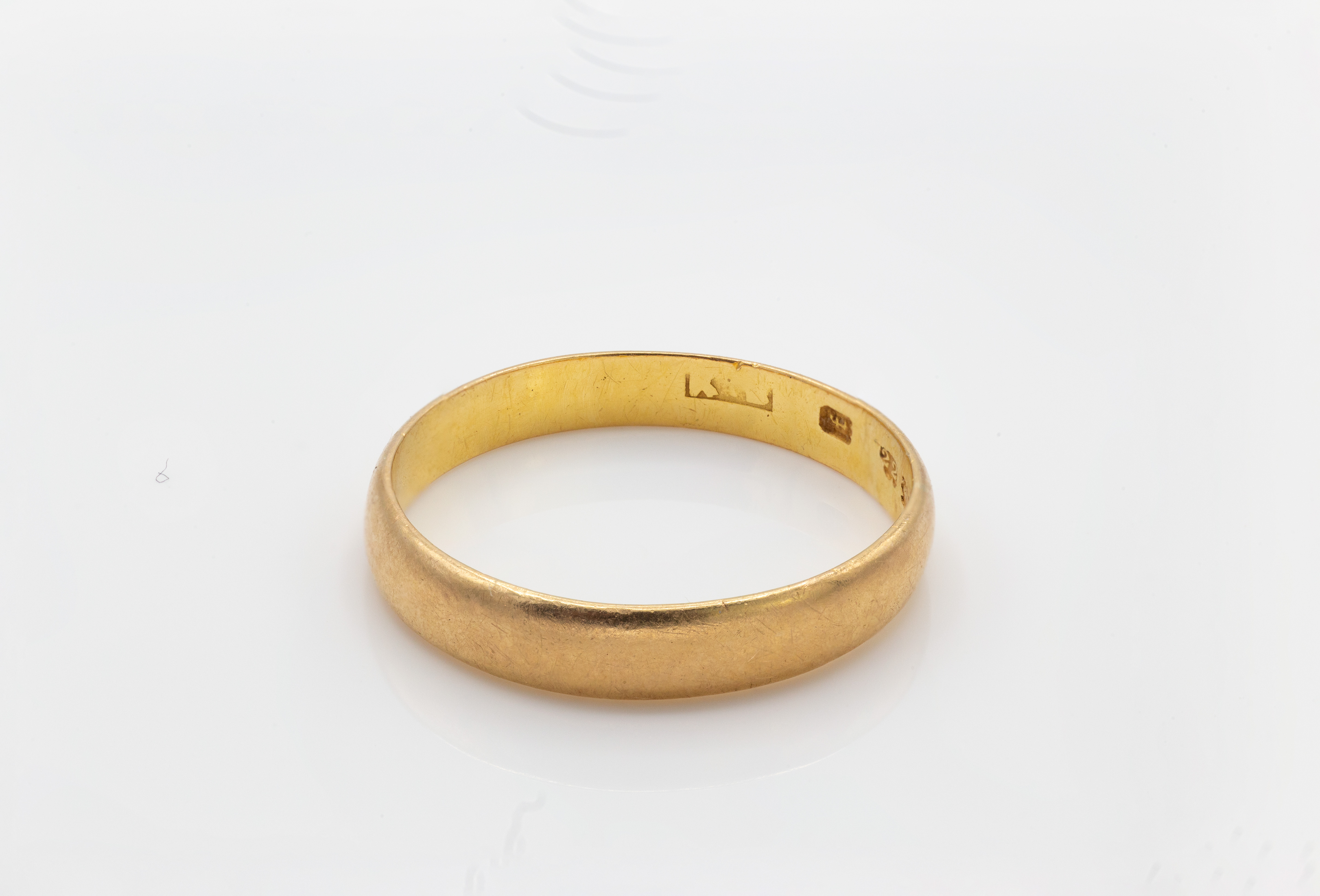 A 22ct Gold Band Ring