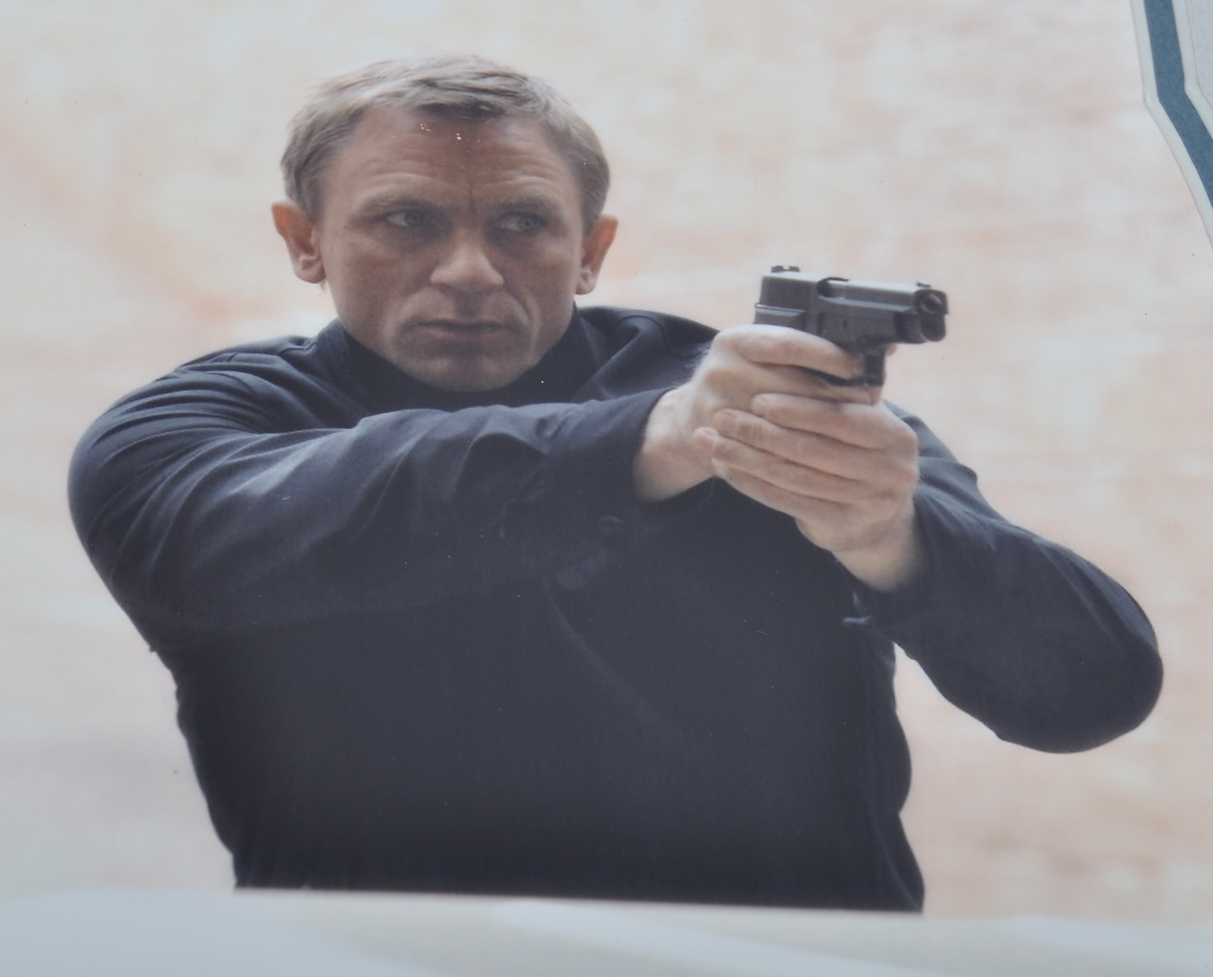 JAMES BOND - DANIEL CRAIG - AUTOGRAPHED PRESENTATI - Image 3 of 3