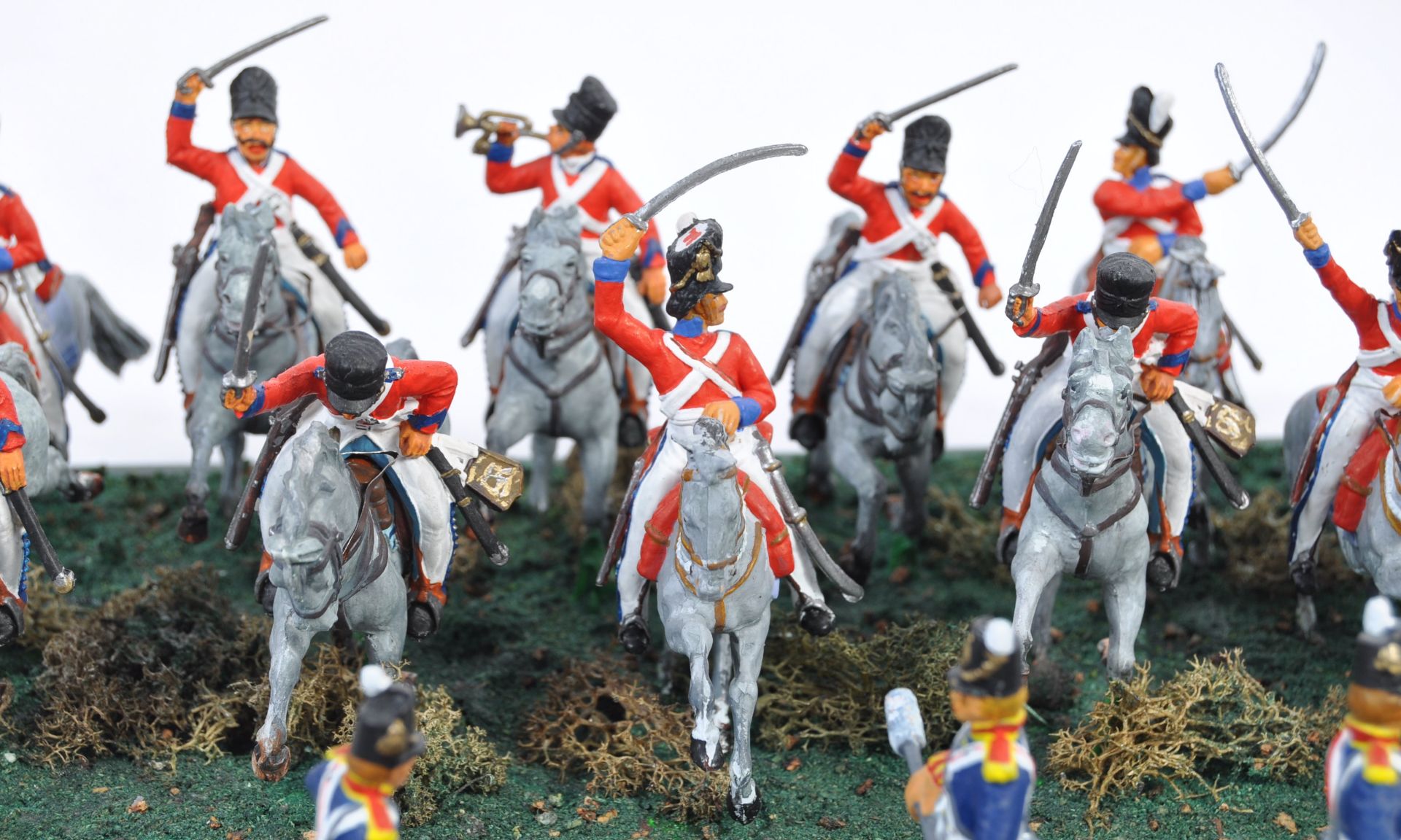 COLLECTION OF 1/32 SCALE PLASTIC NAPOLEONIC SOLDIER FIGURES - Image 3 of 5