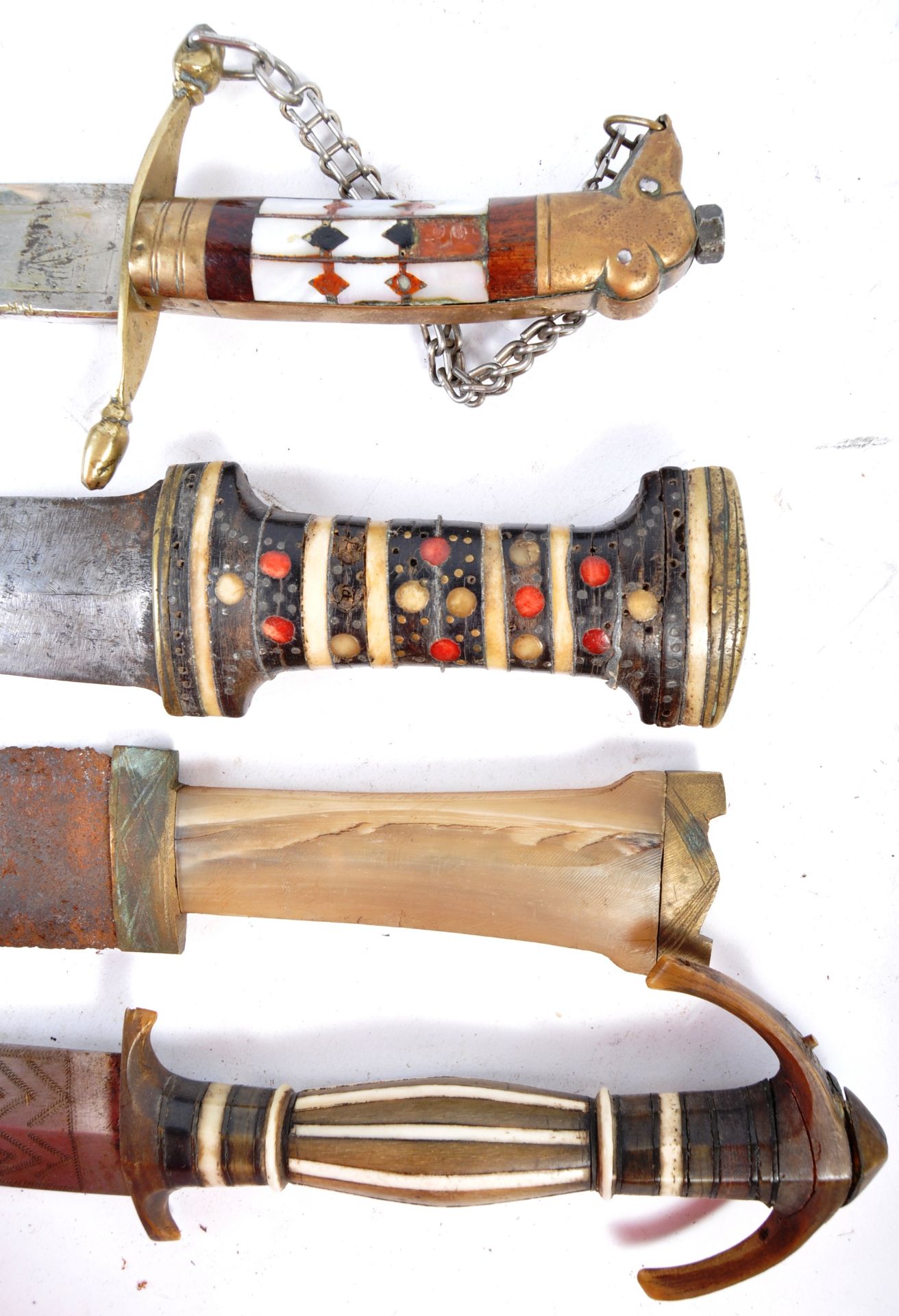 COLLECTION OF 20TH CENTURY KNIVES & DAGGERS - Image 5 of 8