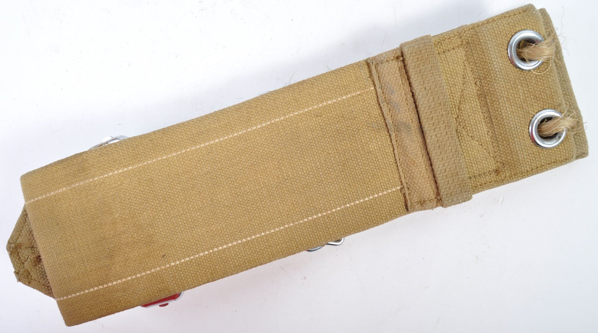 ORIGINAL WWII AIR GUNNER LANCASTER QUICK-RELEASE BELT / STRAP - Image 2 of 6