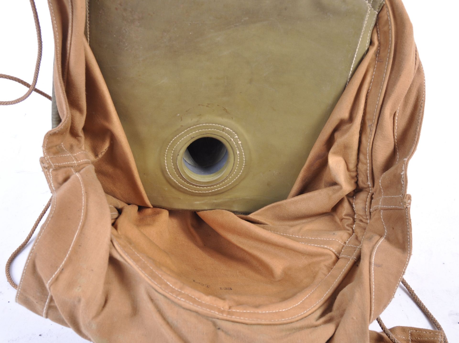 ORIGINAL SECOND WORLD WAR BRITISH INVALID HELMET RESPIRATOR - Image 6 of 6