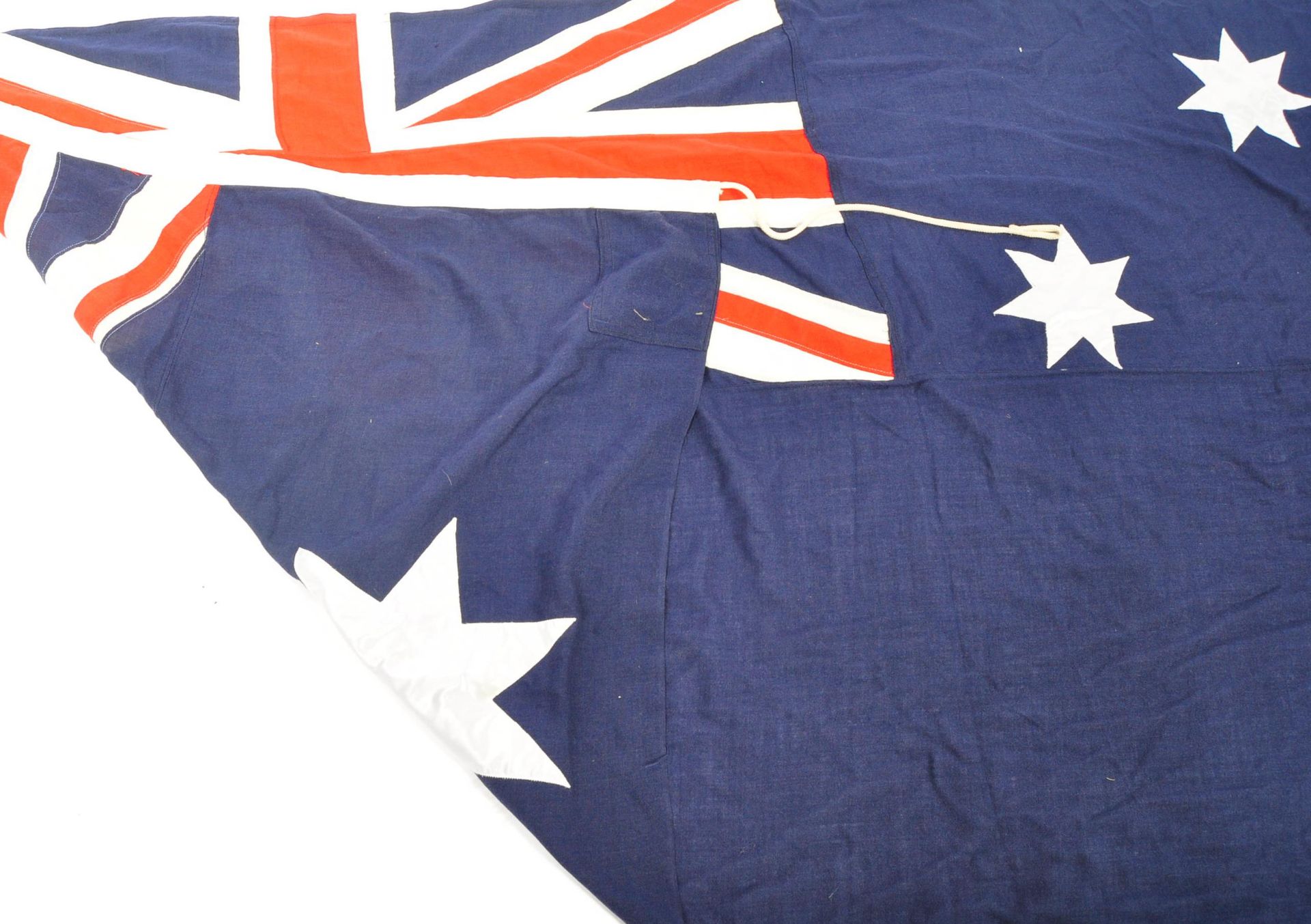 LARGE 20TH CENTURY AUSTRALIAN LINEN FLAG - Image 4 of 4