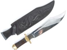 CONTEMPORARY AMERICAN BOWIE KNIFE / HUNTING KNIFE