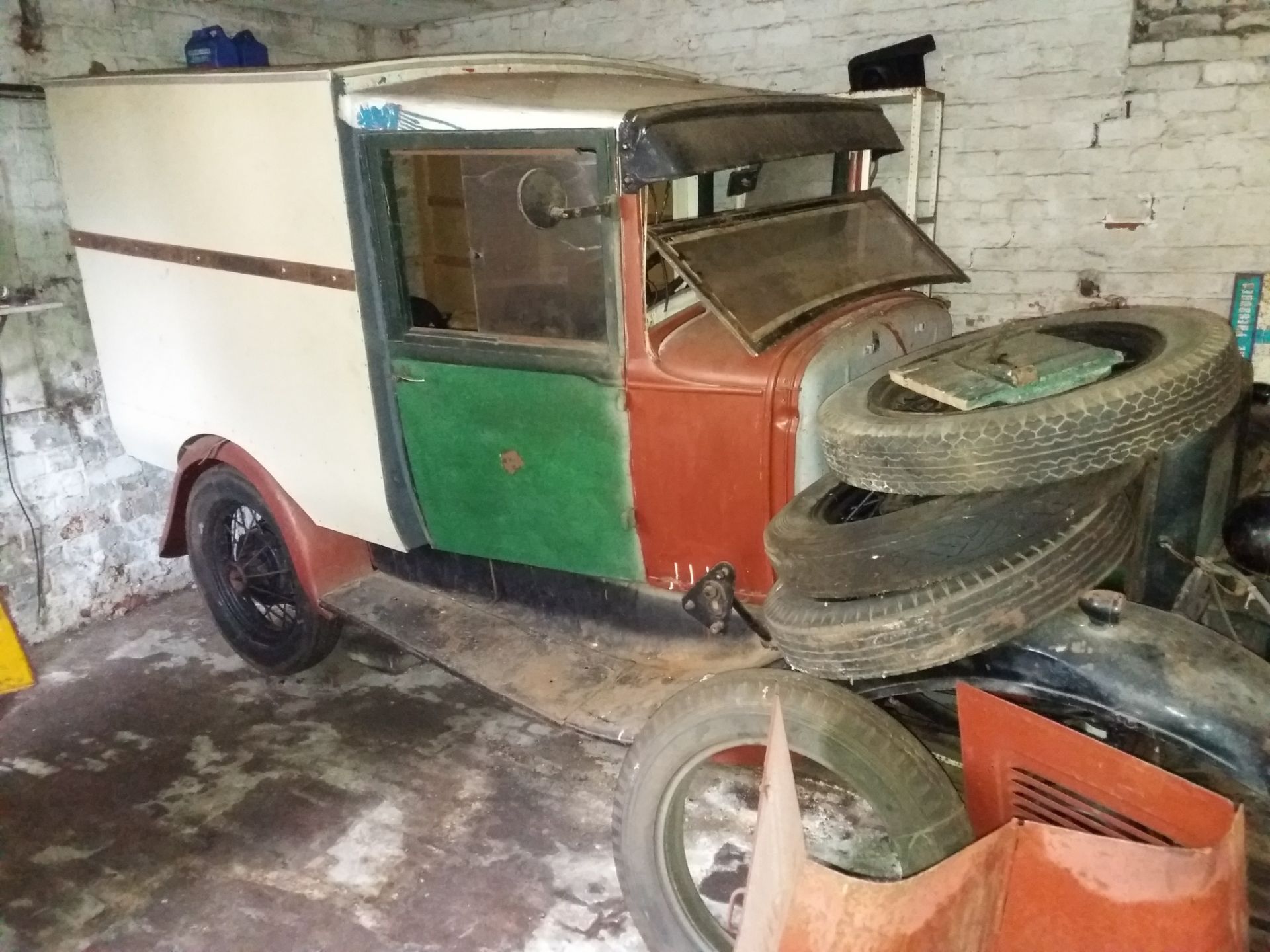 RARE ORIGINAL 1932 FORD MODEL ' A ' 885CC GOODS VAN - Image 3 of 25