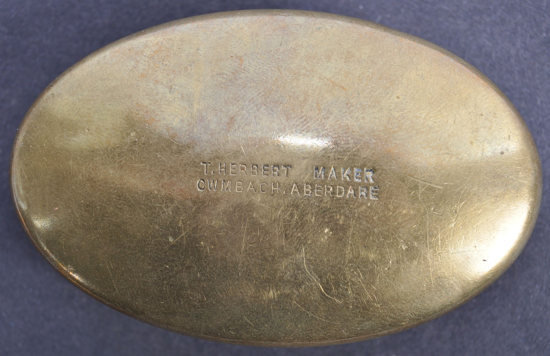 LATE 19TH CENTURY COAL MINERS BRASS TOBACCO / SNUFF BOX - Image 3 of 3