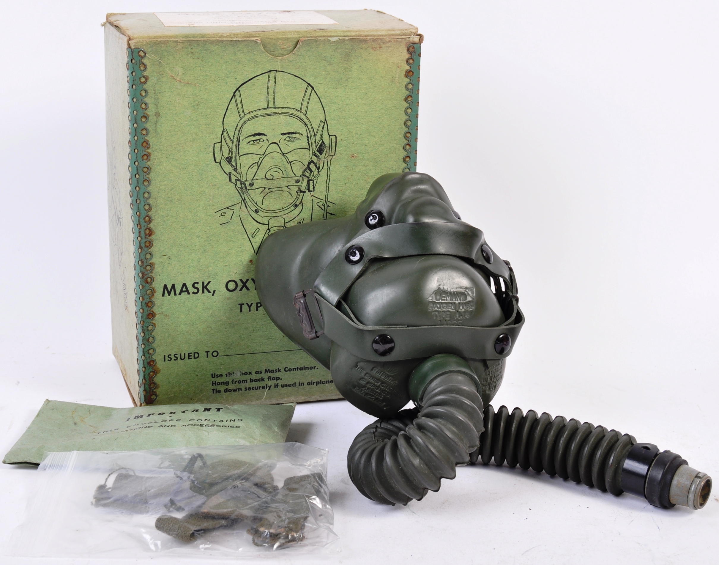 ORIGINAL WWII UNITED STATES AIR FORCE TYPE A-14 OXYGEN MASK