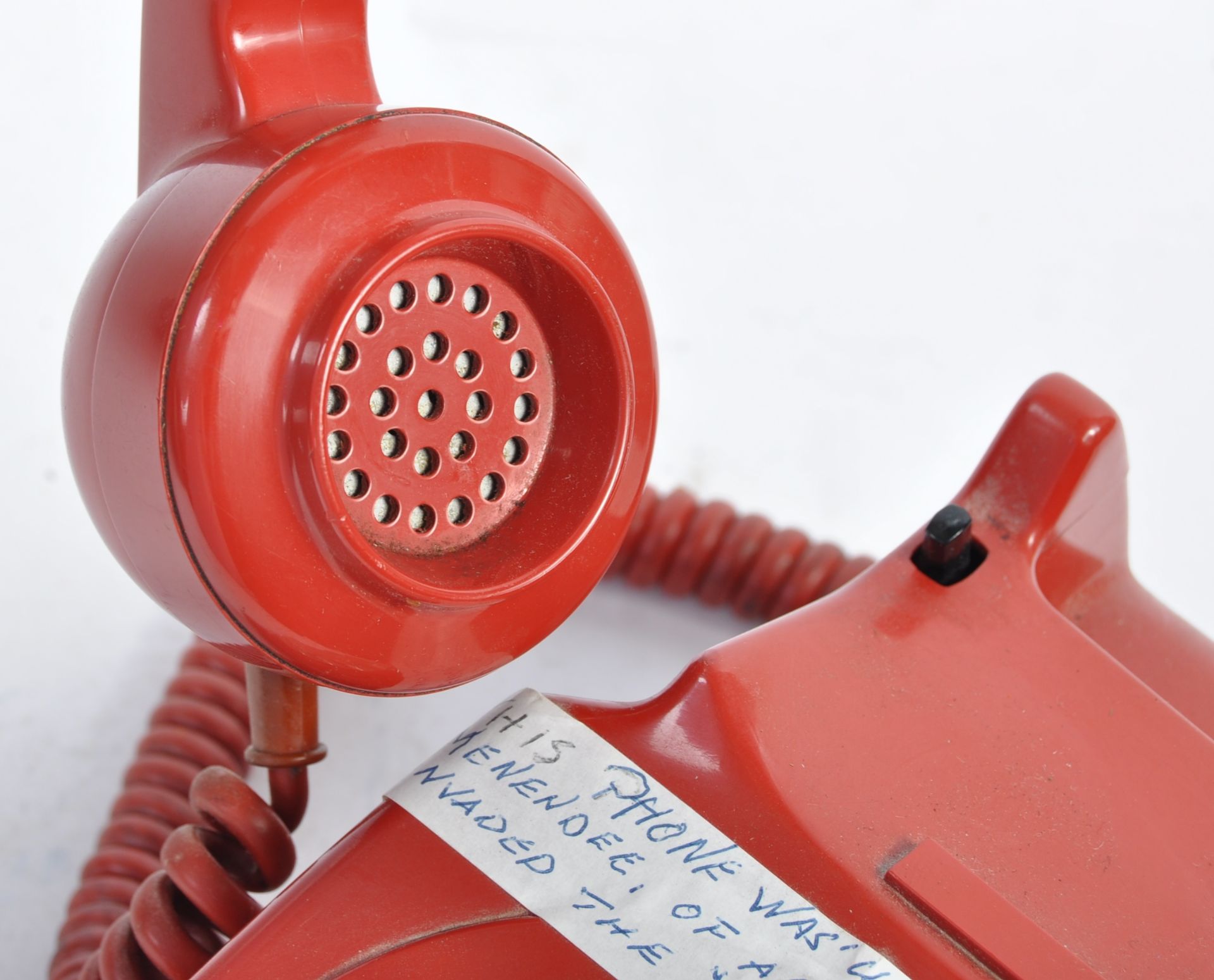 FALKLANDS WAR INTEREST - TELEPHONE USED BY GERNERAL MENENDEE - Image 3 of 4