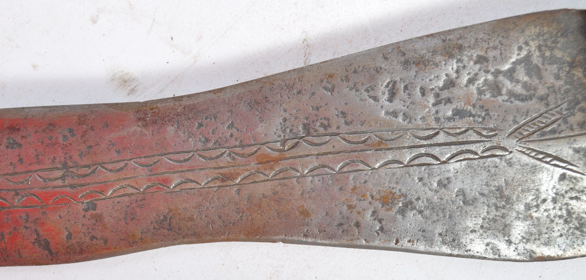 ANTIQUE EUROPEAN LEATHER BOUND LEAF BLADE DAGGER - Image 3 of 7