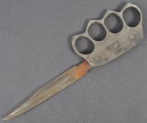 UNUSUAL WWII SECOND WORLD WAR PERIOD FIGHTING KNIFE