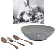 MAHATMA GANDHI - GANDI'S PERSONALLY USED CUTLERY & BOWL