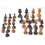 EARLY 20TH CENTURY FRENCH CHESS PIECES