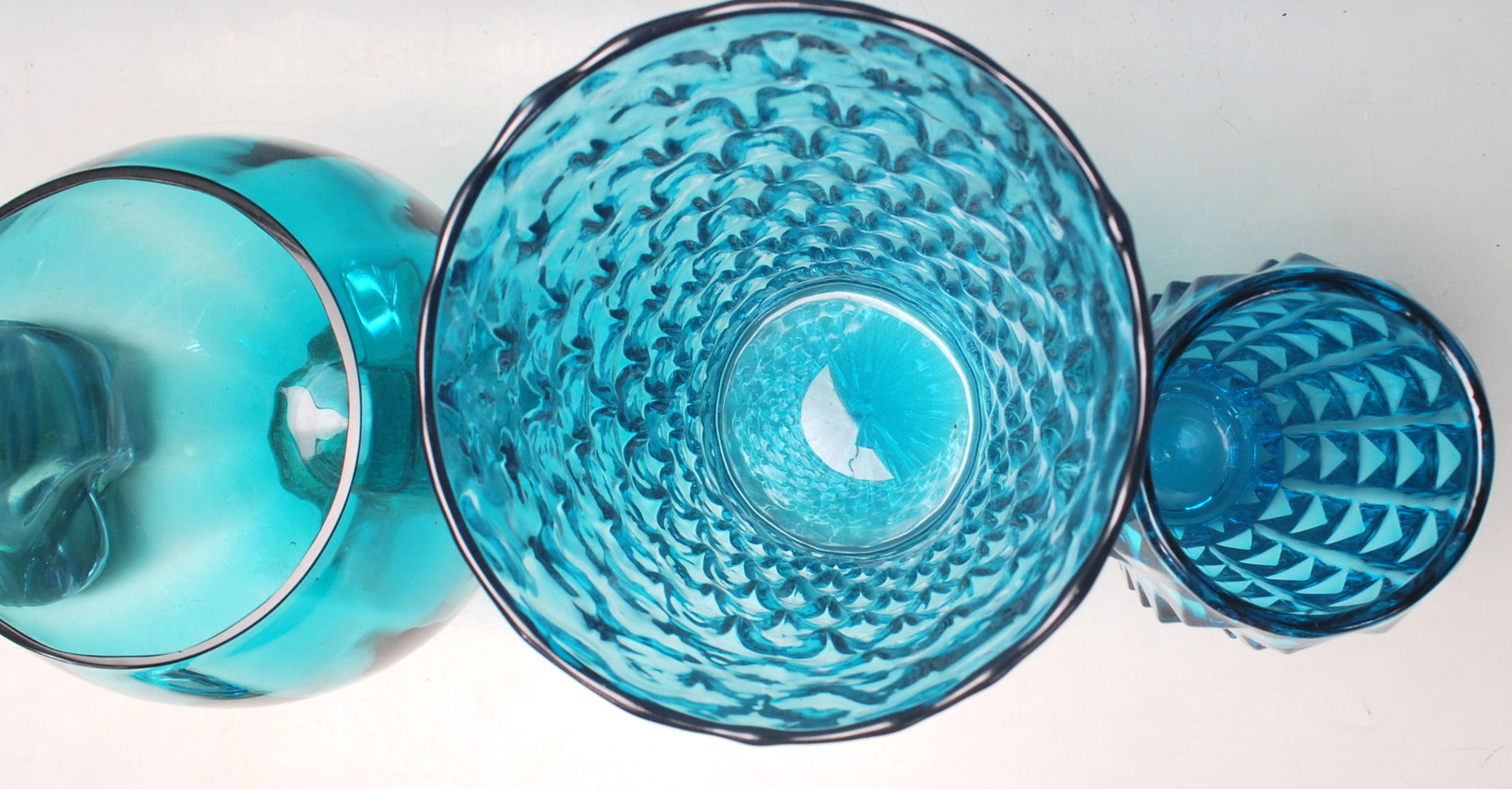 RETRO VINTAGE TEAL BLUE STUDIO ART GLASS VASES - Image 8 of 9