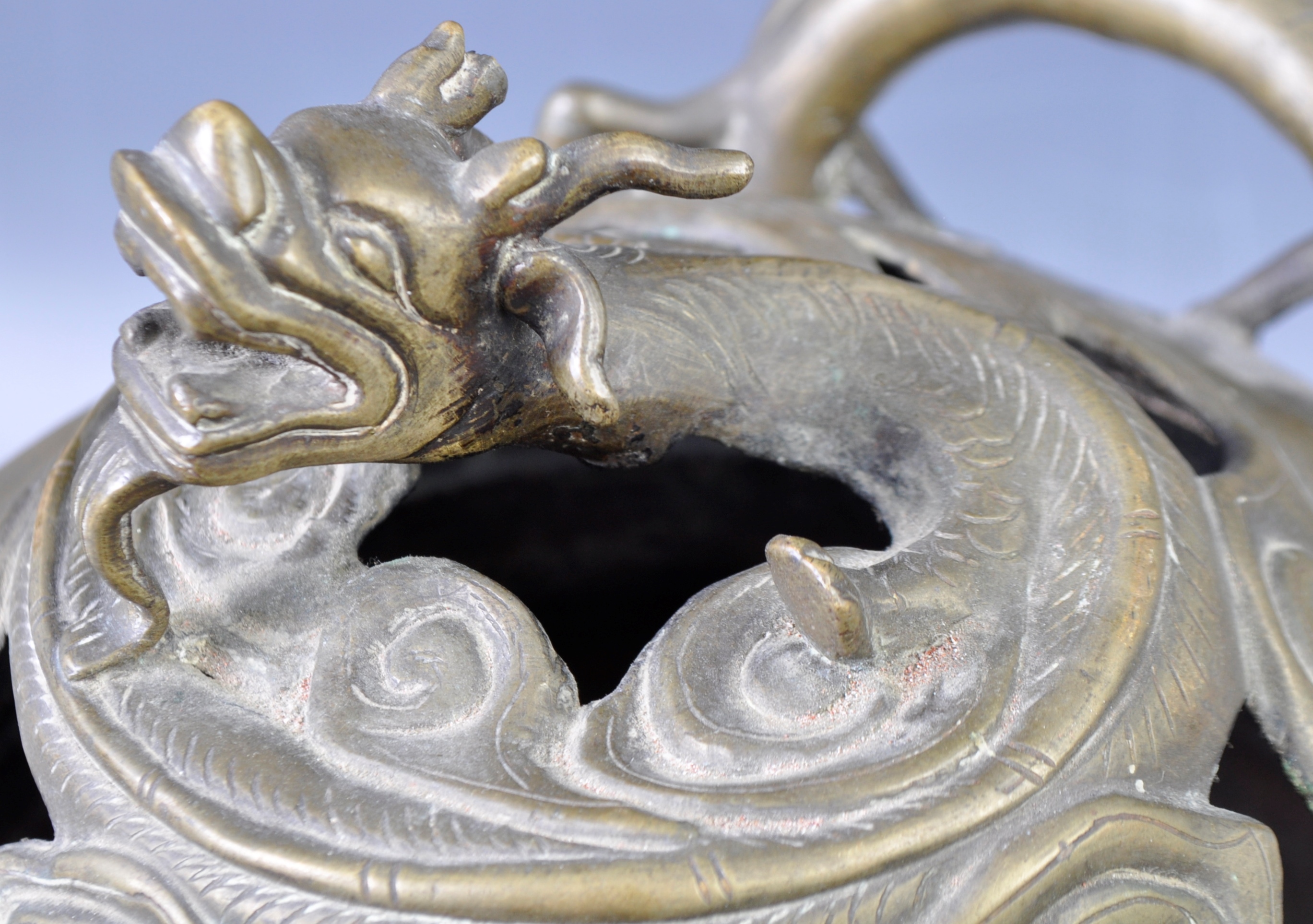 RARE 19TH CENTURY CHINESE BRONZE CENSER WITH PROVENANCE - Image 3 of 6
