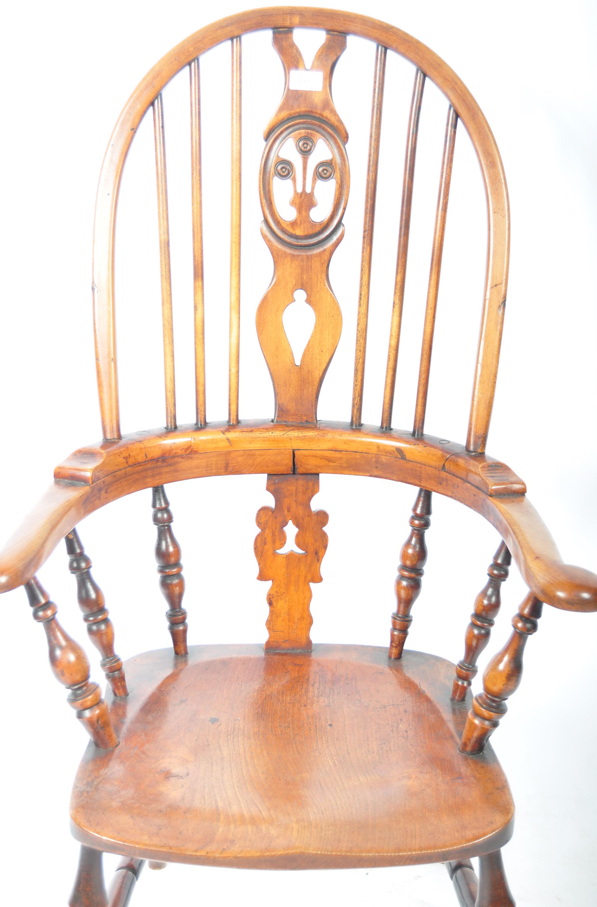 19TH CENTURY ELM & YEW WOOD WINDSOR CARVER ARMCHAIR - Image 3 of 8